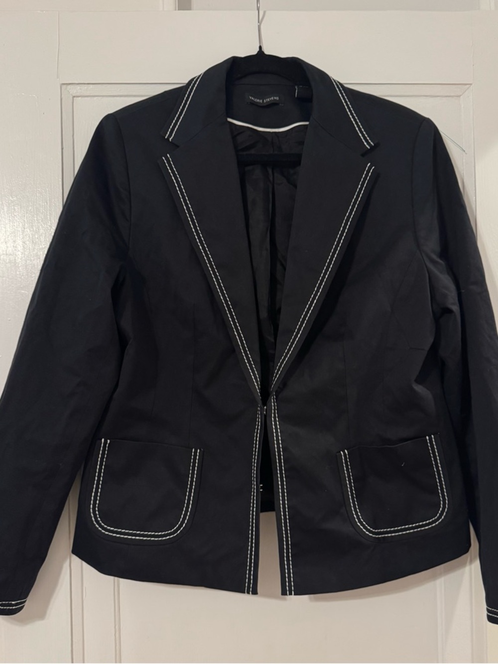 Valerie Stevens Black Blazer with White Contrast Stitching size 16